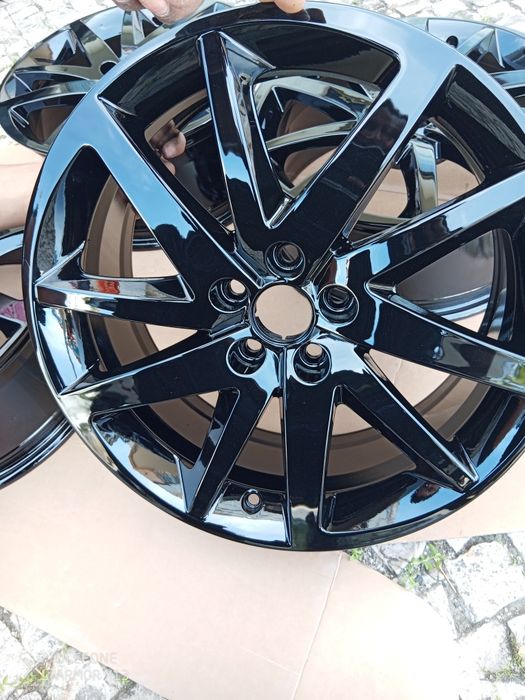 Jantes pretas de origem Seat Ibiza FR. Não tem pneus.-17 5x100