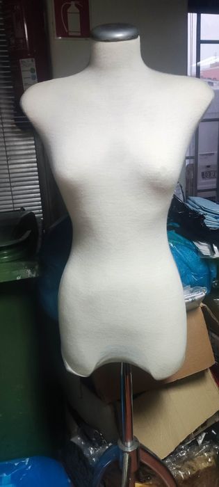 Manequins criança é adulto para montras