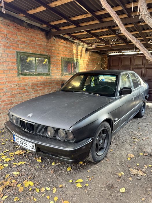 Продам BMW E34 с переоформлением.
