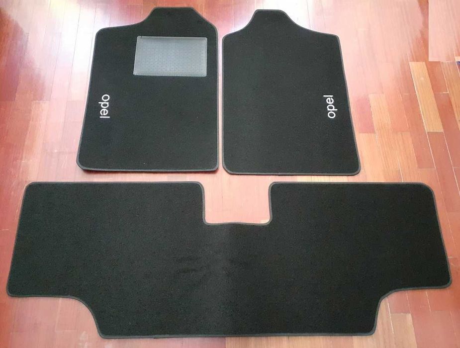 3 (2+1) Tapetes Opel Frontera - (Molde original)
