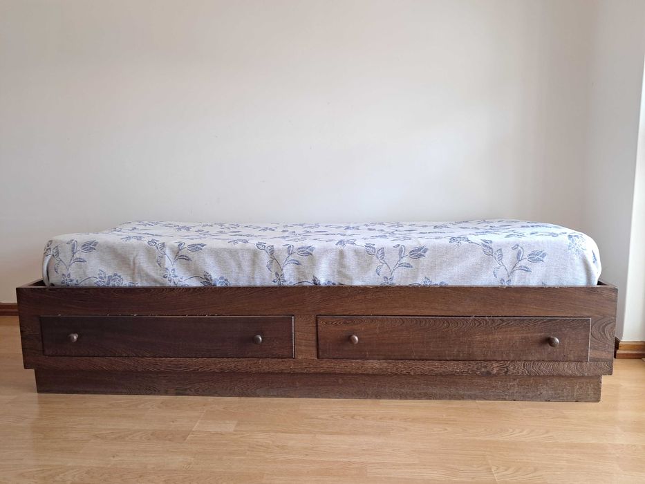 cama individual com gavetões