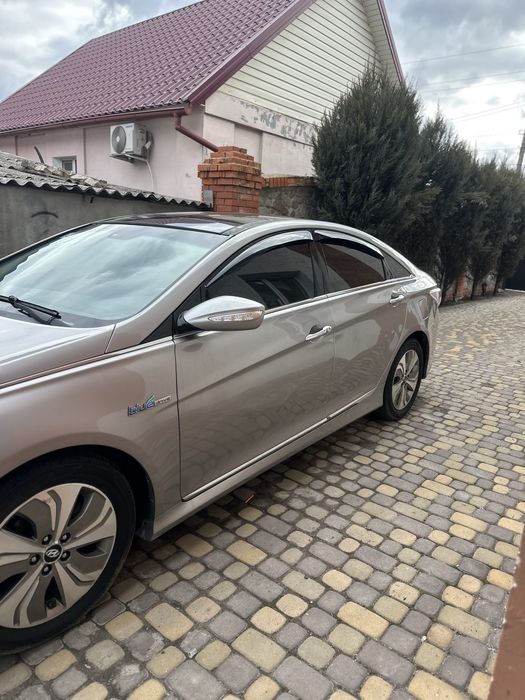 Hyndai Sonata hybrid 2014