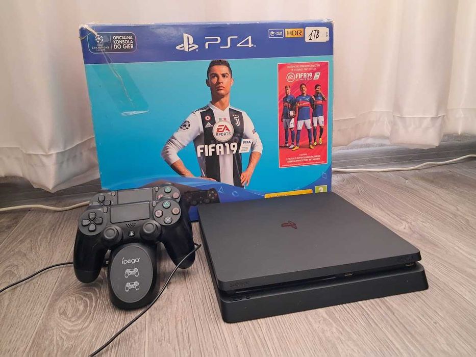 Продам Playstation 4 SLIM 1 TB