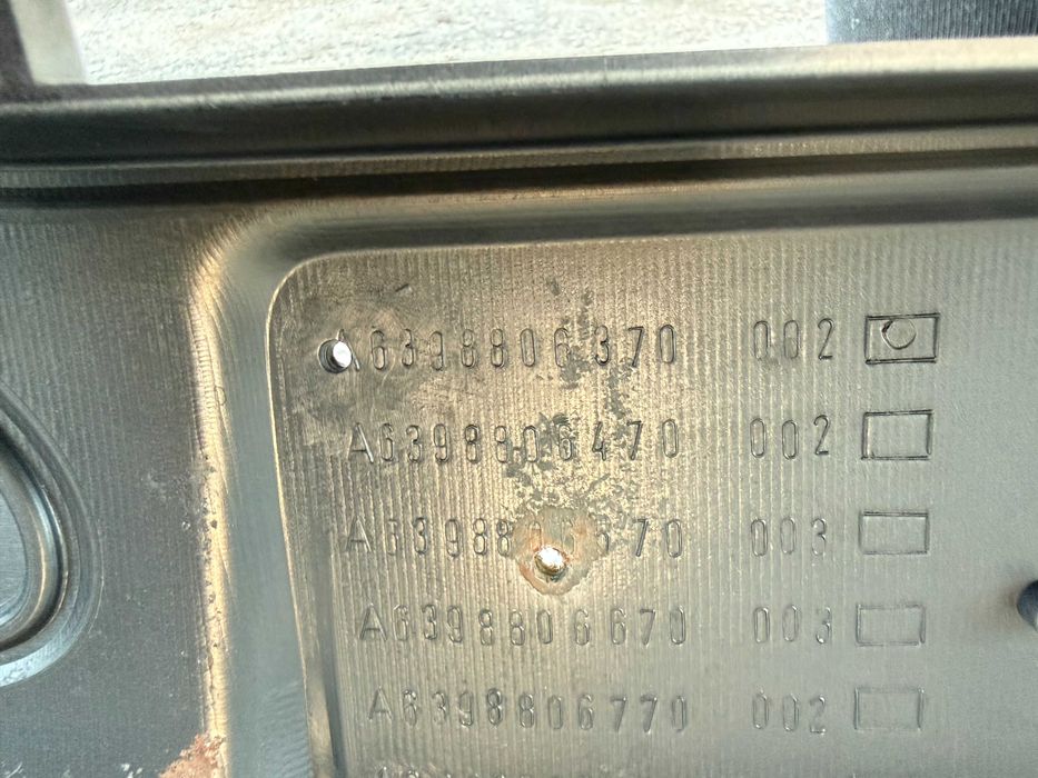 Передній бампер Mercedes Vito W639 03-10 передній бампер Віто W639 03-10