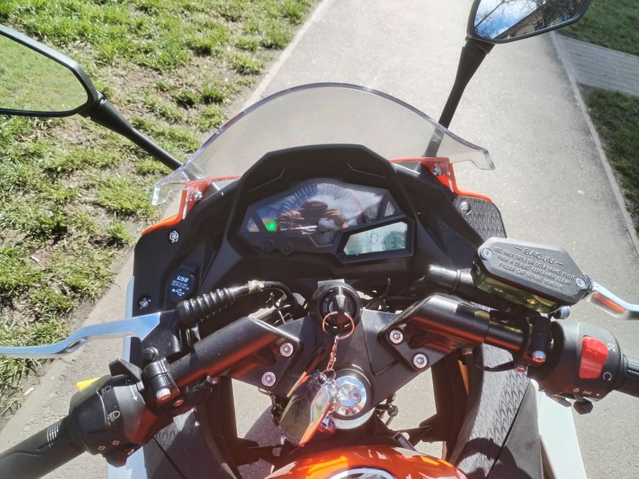 Мотоцикл ML 250 CBR (REPSOL)