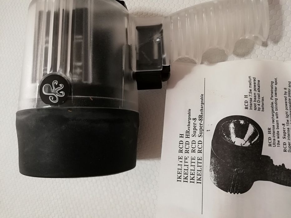 Lanterna de mergulho ikelite