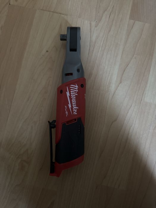 klucz grzechotkowy Milwaukee M12 FUEL (model M12 FIR38)