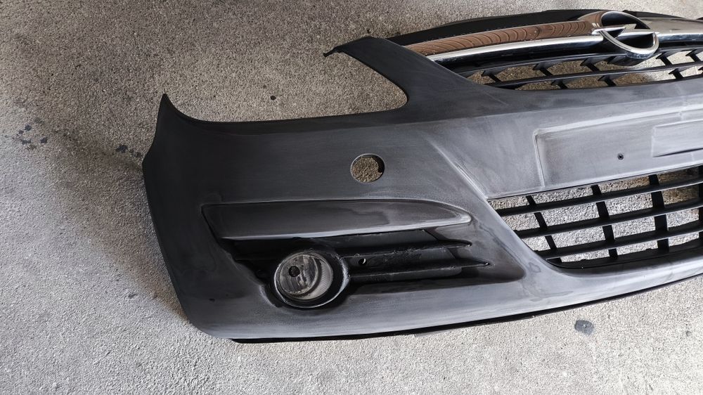 Parachoques original para opel corsa D 2008