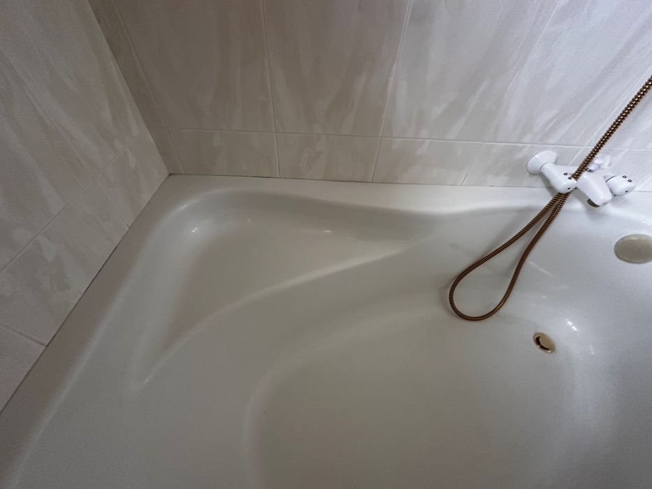 Banheira de canto 153x100 – como nova!