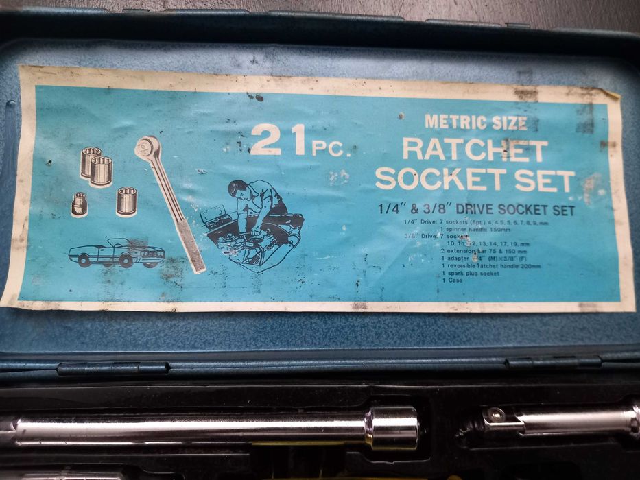 Conjunto com 20 peças de chave de caixa, roquete e adaptadores