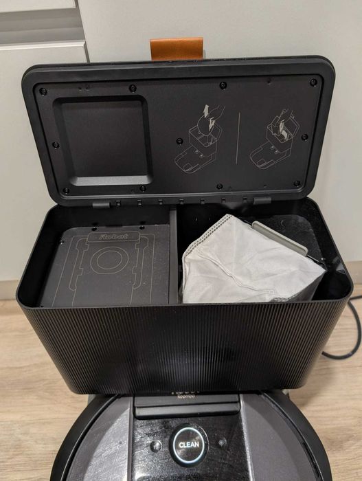 Roomba Combo i8+ Aspira e Lava | Excelente Estado