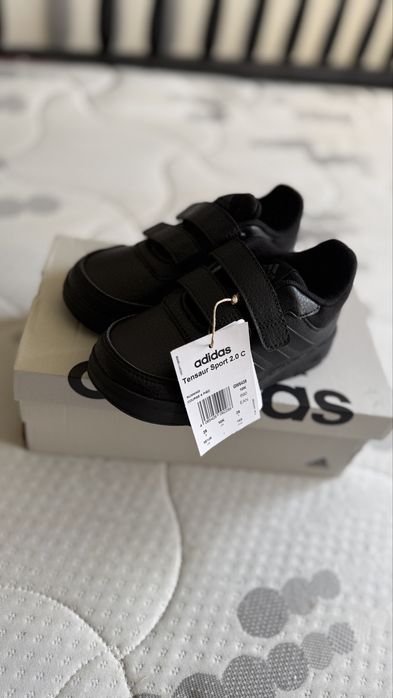 Кросівки adidas 28 р