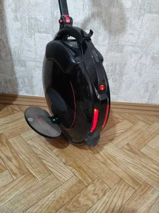 Моноколесо Inmotion V5F 14″ 550W 320Wh, зарядка
