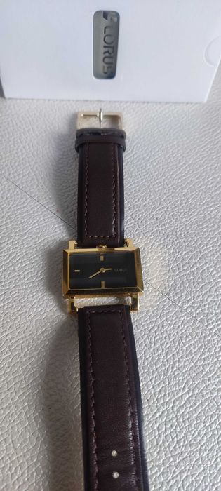 TANIO!!  Zegarek Fashion Lorus Elegancki Design Modny Kształt