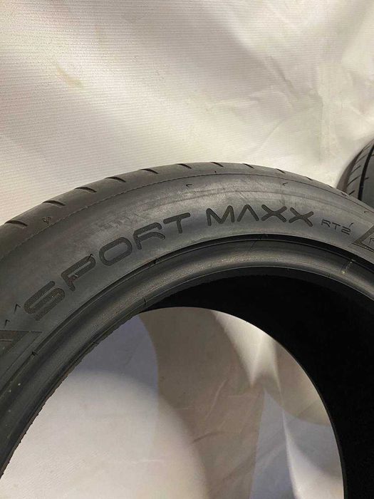 255/45/18 R18 Dunlop Sport Maxx RT2 2шт Літня шина Б/В 6,5-7мм