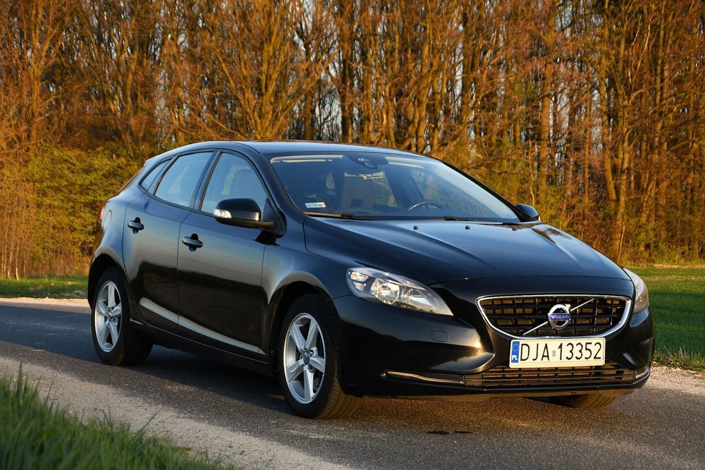 Volvo V40 190KM |  Bogata wersja | Serwisowany | Stan Idealny!
