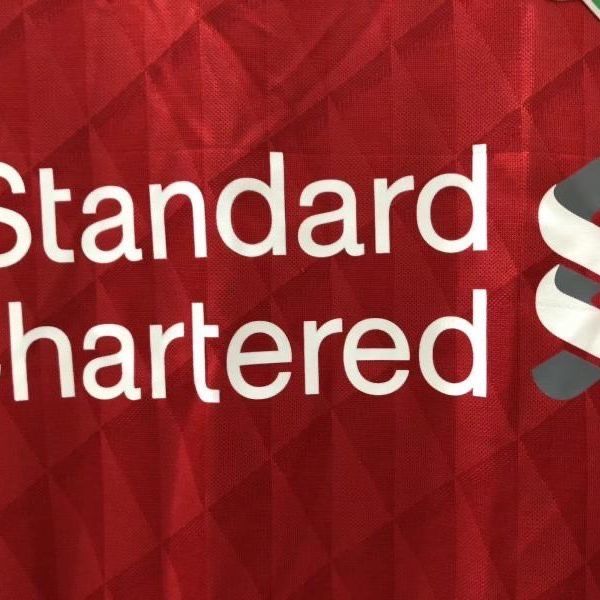 Футбольна ретро форма Ліверпуль сезону 10-11/ Футбольная ретро джерси