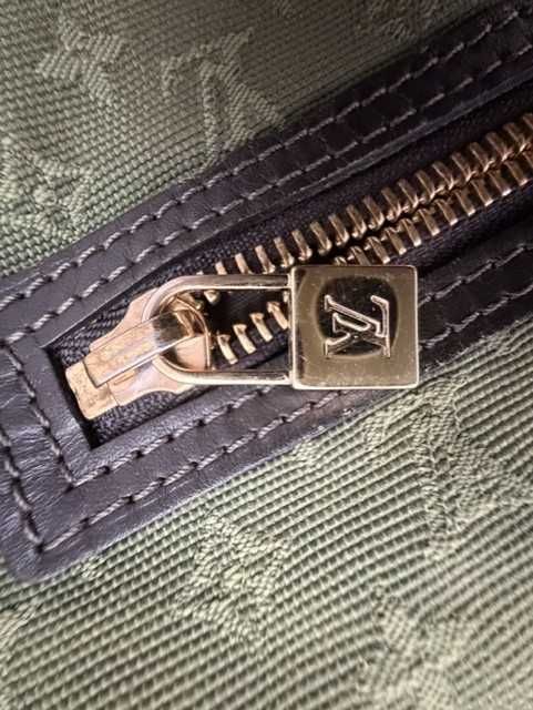Mala de senhora louis vuitton