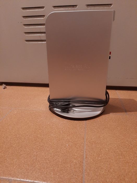 Colunas de tv surond