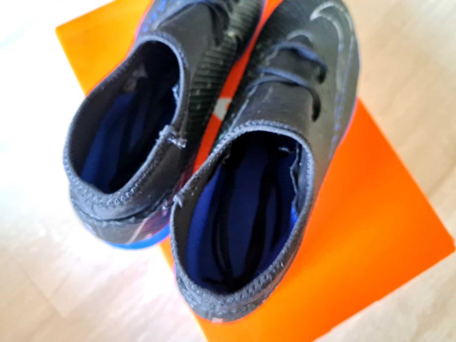 Nike Performance
MERCURIAL 9 CLUB - Korki Turfy 42