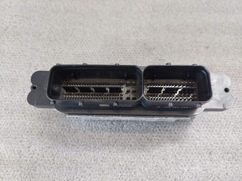 Centralina motor / ECU VOLKSWAGEN Polo (6R, 6C)