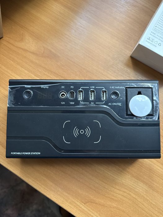 Портативний зарядний пристрій зарядна станція зарядная станция 200w