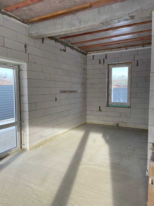 Енергоефективний будинок 110м2. Поряд ліс та обвідний канал. Газ!