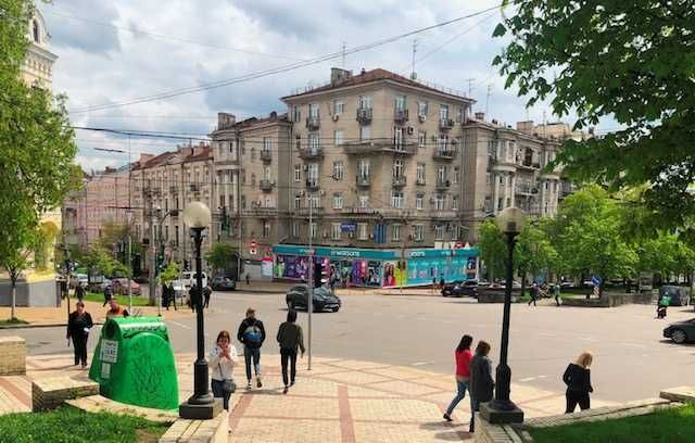 Чудова 2к квартира з Джакузі в центрі Києва, м.Льва Толстого