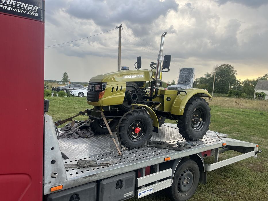 Нові мототрактора DOZER D201