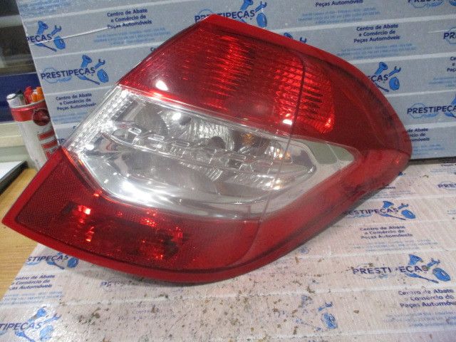 Farolim direito CITROËN C4 II (B7)