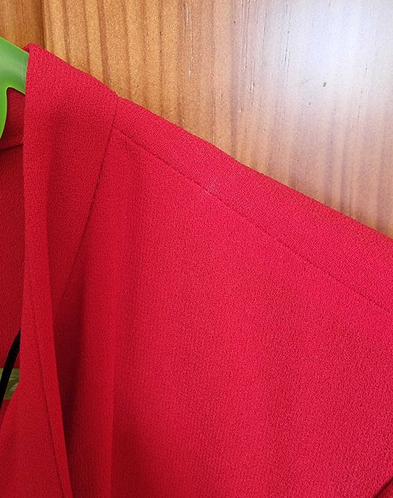 Vestido vermelho Zara, tamanho XS - nunca usado
