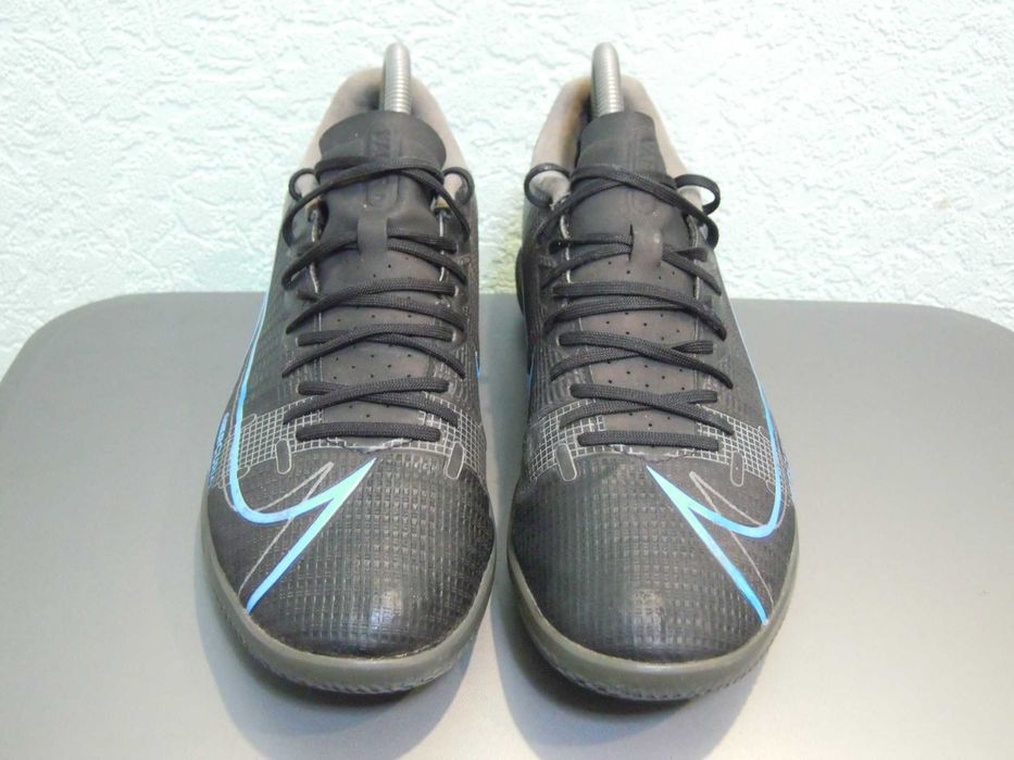 Футзалки сороконожки