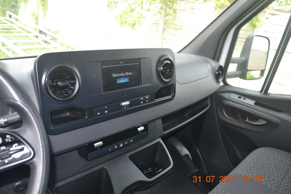 wynajem wypożyczenie dostawczy  kontener z windą 10ep automat