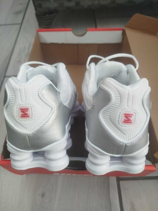 Nike shox białe