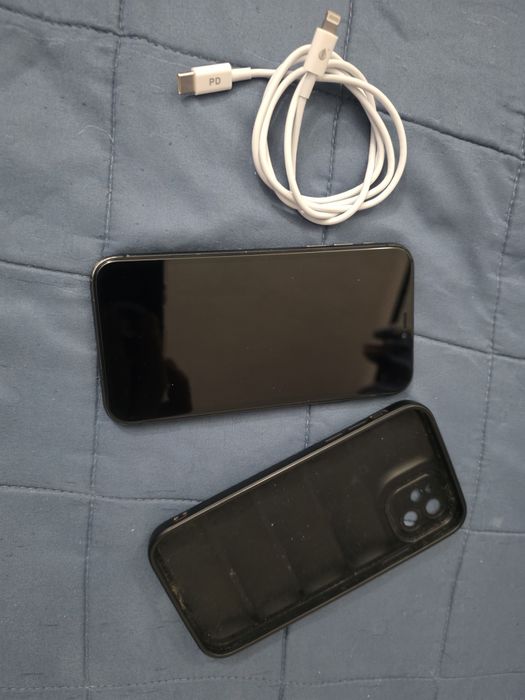 Iphone 11 64gb a funcionar ok