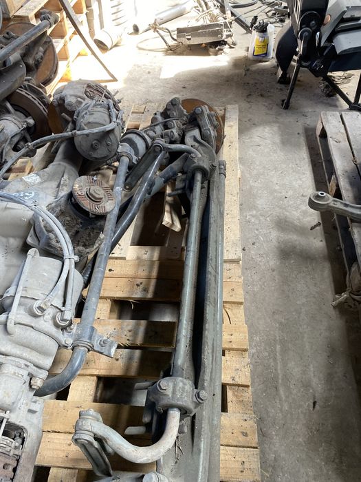 Передня балка Mercedes Atego 815-818