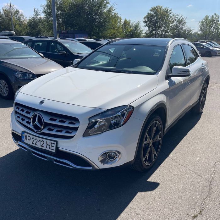 Mercedes-Benz  GLA 250