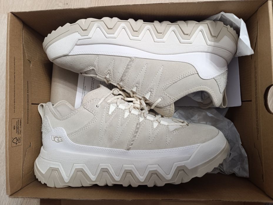 Жіноче взуття UGG