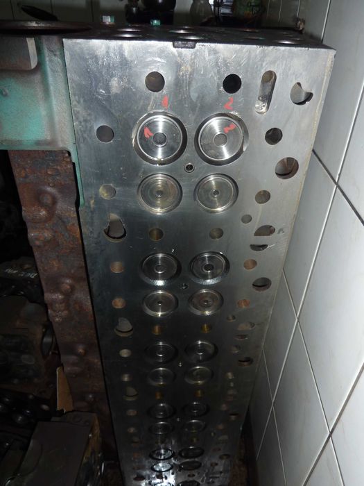 Głowica volvo D13 K EURO 6  ORAZ INNE CZĘŚCI