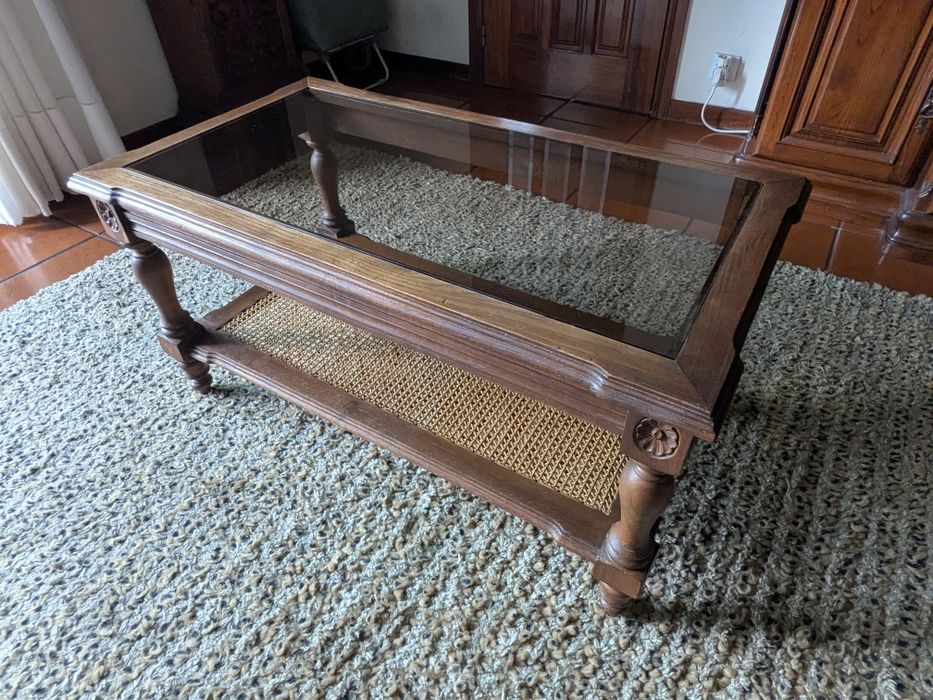 Mesa de centro em castanho