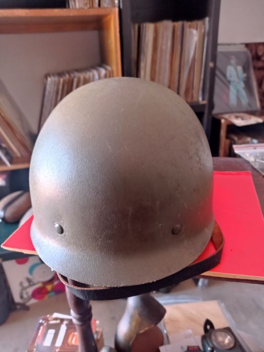 Capacete usado nas colónias