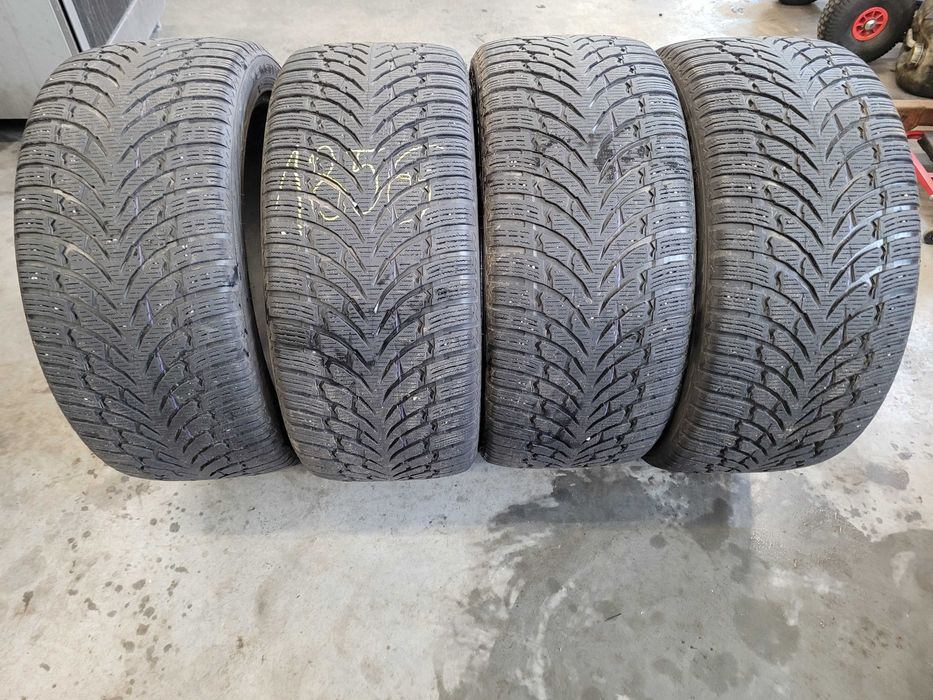 Opony 285/ 40 21 nokian zima komplet