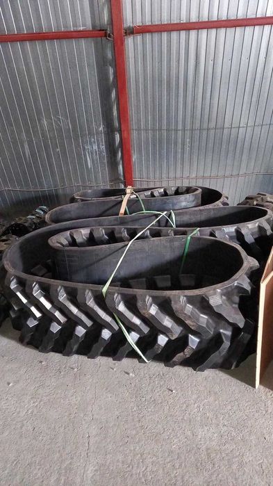 Гусениця R545864 John Deere 8RT