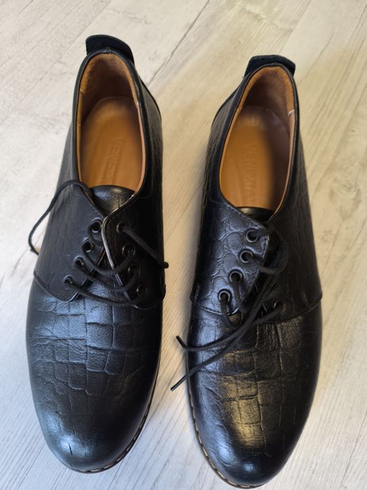 Półbuty czarne Venezia