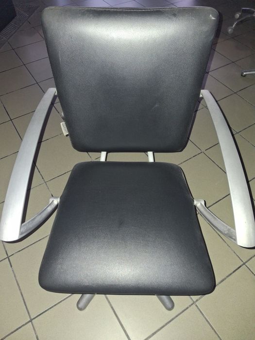 Vendo rampa e 2 cadeiras cabeleireiro