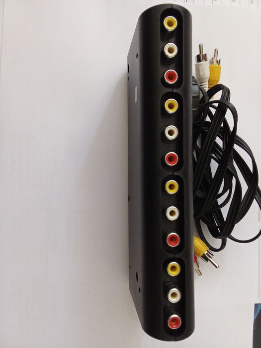 Switch AV vídeo e Áudio 4X1