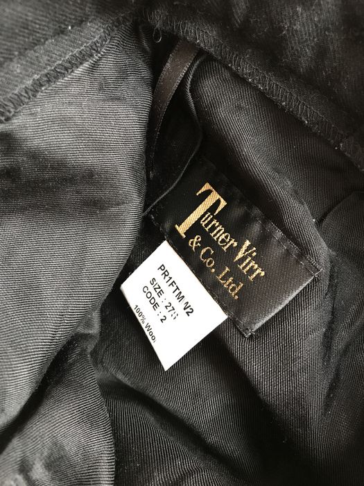 Czarne eleganckie wełniane spodnie Turner Virr, perełka vintage