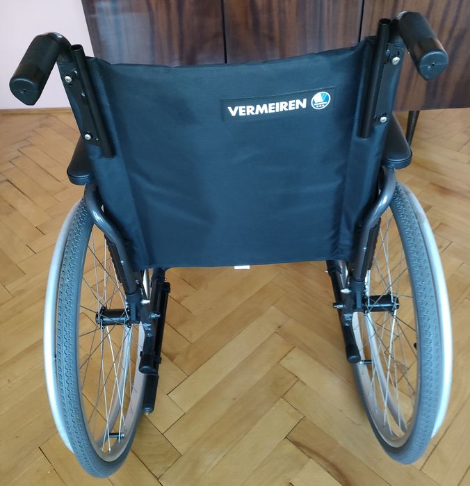 WÓZEK INWALIDZKI V E R M E I R E N Skladany Stalowy 101