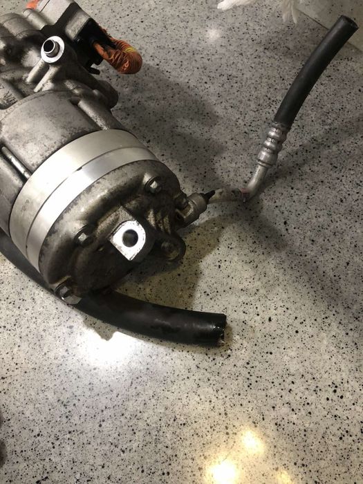 Компрессор кондиционера Hyundai sonata LF hybrid/kia optima hybrid