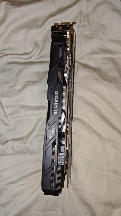 Видеокарта Gigabyte GTX 1060 3 GB